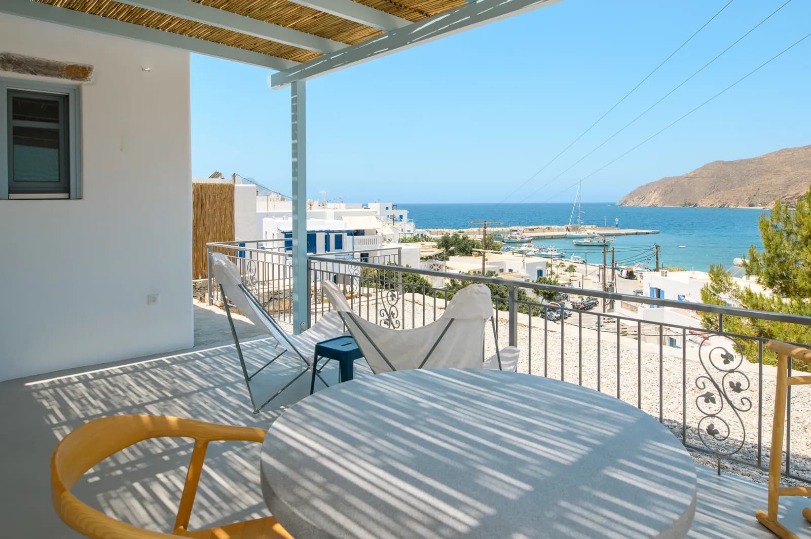 Elegant 1BR / 1BA with veranda and sea view - Image 1